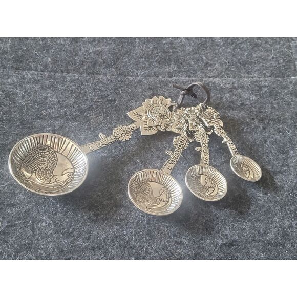 Vintage Ganz Chef 4Pc Measuring Spoon Set- Flowers and Roosters Retired - Picture 1 of 4